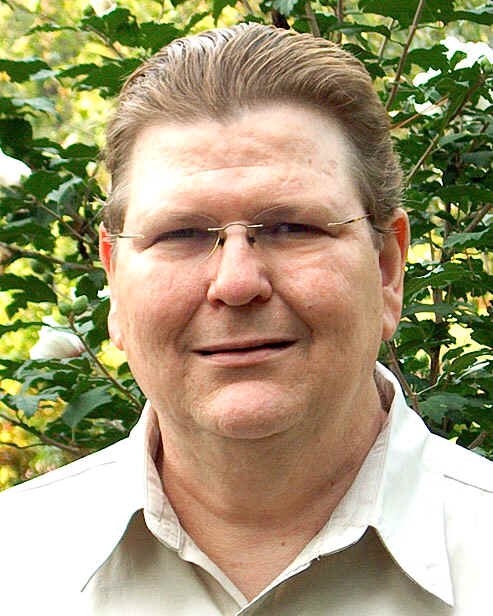 _Chip Headshot_121107_-1.jpg (339370 bytes)